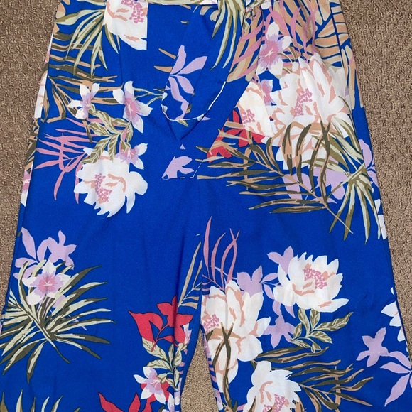 Two piece set - Picture 3 of 5